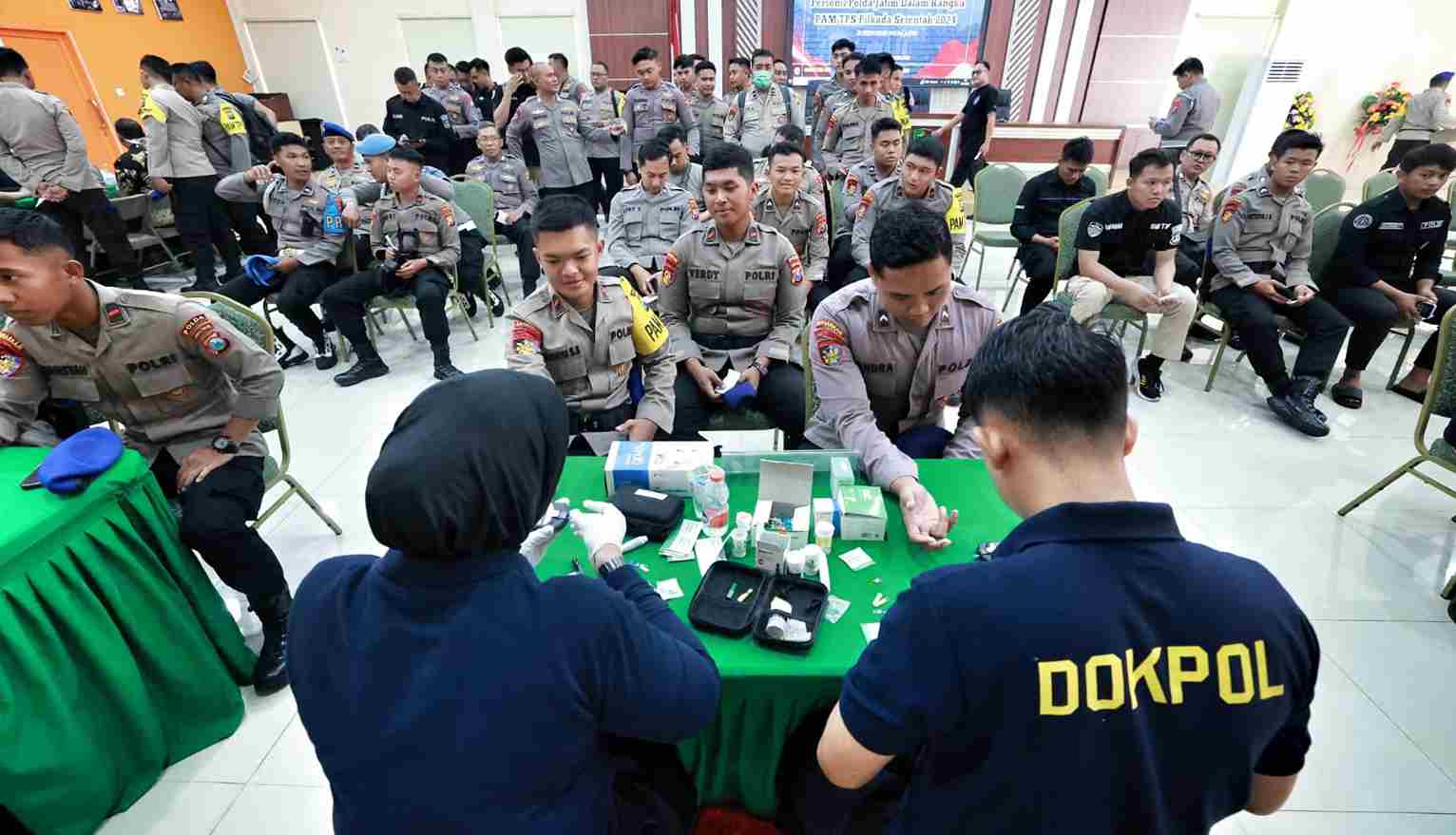 Sebelum Pengamanan TPS, Personel Polda Jatim dan Polres Jajaran Jalani Tes Kesehatan