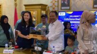 Pulang Kampung, Atlet Bulutangkis Febriana Kusuma Beri Edukasi pada Atlet Muda di Jember