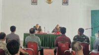 Dandim 0833/Kota Malang jalin silaturahmi bersama pedagang perlengkapan TNI. (ist) - Dandim 0833/Kota Malang Jalin Silaturahmi Bersama Pedagang Perlengkapan TNI
