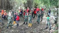 Dandim 0833 Tinjau Karya Bakti TNI Pembersihan Sungai Amprong