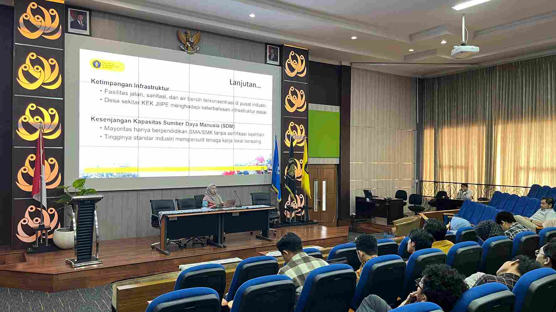 FEB UB Diseminasi Strategi Kemitraan Hilirisasi pada Tiga Daerah SmelterFEB UB Diseminasi