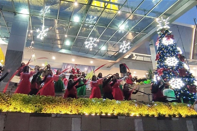 Ratusan Anak-anak Semarakkan The Magic of Christmas Celebration di Matos
