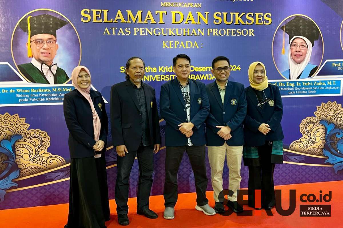 Foto bersama 5 (lima) profesor yang akan di kukuhkan. (Seru.co.id/ws12) - UB Kukuhkan Sembilan Profesor Baru dari Berbagai Fakultas