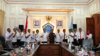 Foto bersama Pemkot Malang dan Kejaksaan Negeri Kota Malang. (Pro) - Pemkot Malang dan Kejari Kota Malang Jalin MoU, Perkuat Tata Kelola Bersih