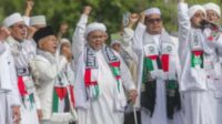 Habib Rizieq Shihab hadiri reuni akbar 212 di Monas Jakarta. (ist) - Hadiri Reuni Akbar 212, Ini Harapan dan Kritik Rizieq Shihab pada Pemerintahan Prabowo
