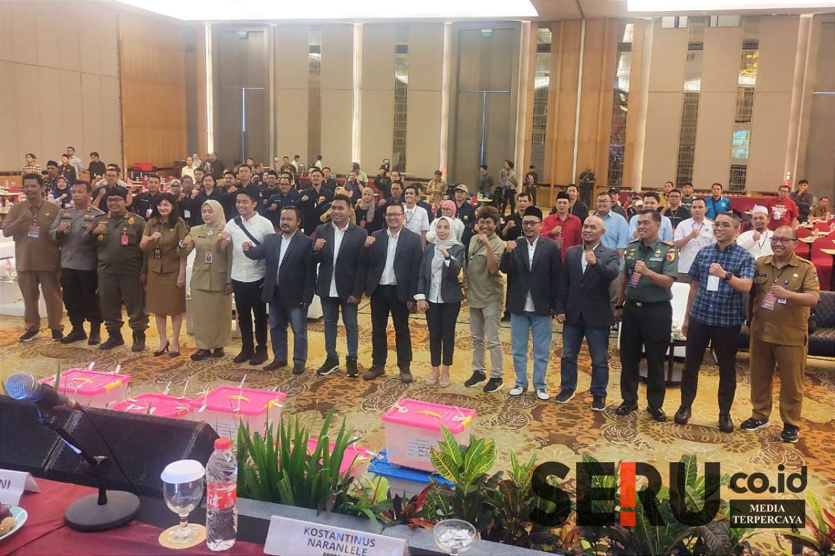 Jajaran KPU, PPS, PPK, Bawaslu, perwakilan paslon dan undangan lainnya. (rhd) - KPU Rekapitulasi Perolehan Suara Pilkada Kota Malang 2024