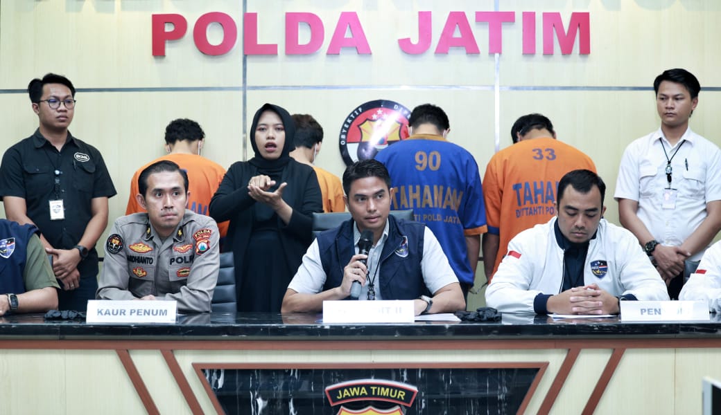 Ditsiber Polda Jatim Bongkar Judi Online Jaringan Internasional