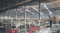 Kebakaran hebat pabrik garmen di Magelang ini membuat 2.700 karyawan terpaksa diliburkan. (ist) - Kebakaran Hebat PT Anugerah Abadi Magelang, Nasib Industri Tekstil Kian Terpuruk