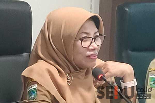 Kepala Dinas Kependudukan dan Pencatatan Sipil Kota Batu, Dra. Wiwik Nuryati, MM. (Seru.co.id/mzm) - Disdukcapil Kota Batu Jaring Aspirasi Masyarakat tentang Pelayanan Publik dan Administrasi Kependudukan