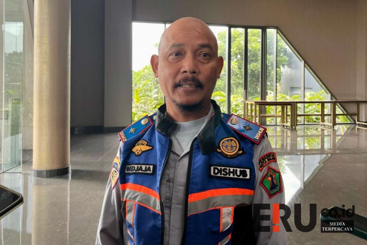 Kepala Dishub Kota Malang, Widjaja Saleh Putra, sedang menjelaskan kepada awak media. (ws12) - Catat Titik Rawan Macet Kota Malang saat Libur Akhir Tahun