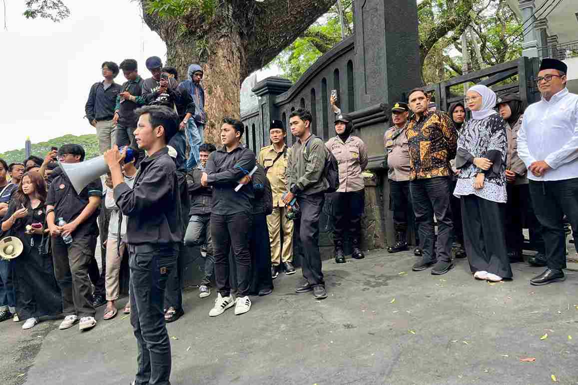 Aksi Demonstrasi Aliansi Malang Bergerak: Menuntut Penegakan HAM dan Akhiri Ketidakadilan