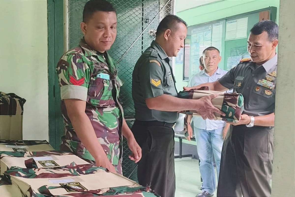 Kodim 0833/Kota Malang distribusikan kaporlap untuk prajurit. (ist) - Kodim 0833/Kota Malang Distribusikan Kaporlap untuk Prajurit