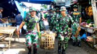 Kodim 0833 Kota Malang karya bakti bersihkan Pasar Blimbing. (ist) - Hari Juang TNI AD, Kodim 0833 Kota Malang Karya Bakti Bersihkan Pasar Blimbing