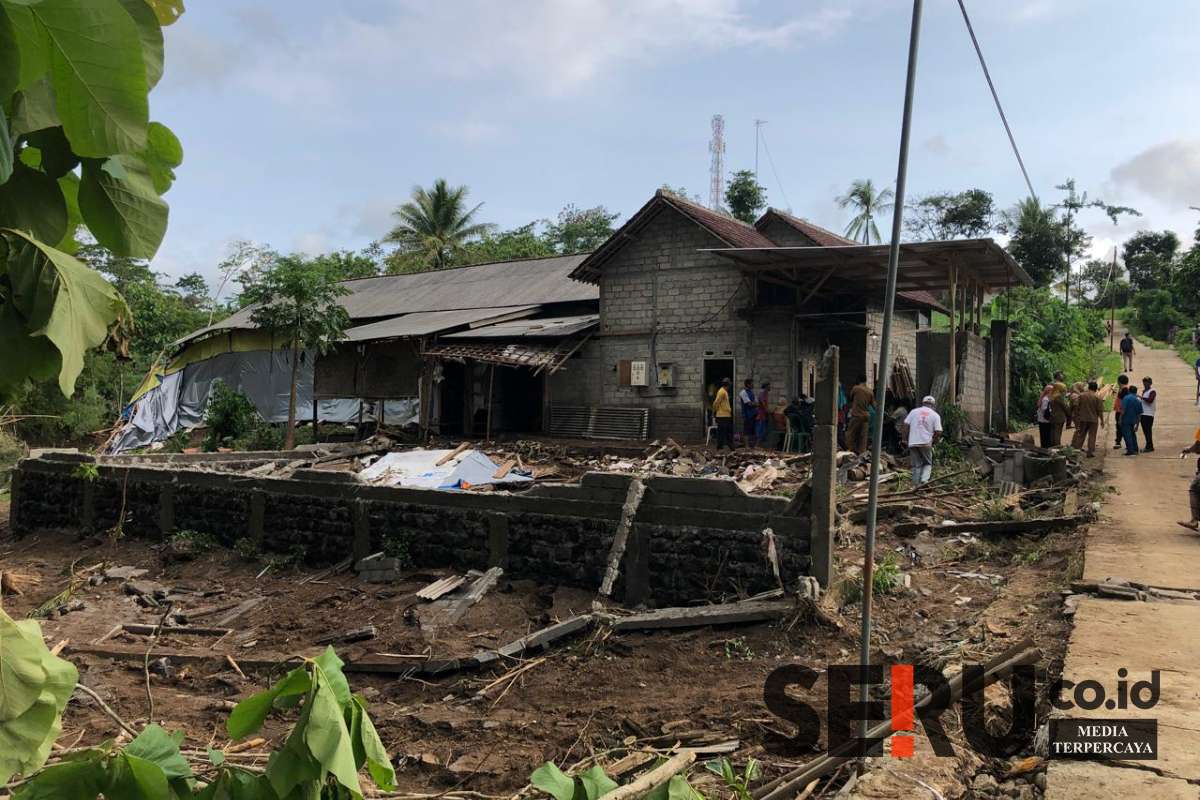 Kondisi rumah yang diterjang banjir bandang di Kecamatan Kalipare. (Seru.co.id/wul) - Baru 15 Hari Dibangun Rumah Milik Warga Arjosari Kalipare Terseret Banjir Rata dengan Tanah