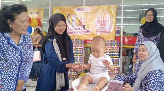 Alfamart Malang Sahabat Posyandu Edukasi Pentingnya HPK di Kelurahan Balearjosari Kota Malang