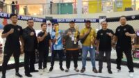 Penyerahan medali turnamen IBCA MMA Piala Dandim 0833. (ist) - Resmi Ditutup, Penyerahan Medali Turnamen IBCA MMA Piala Dandim 0833