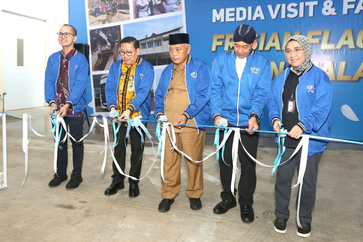 Peresmian Milk Collection Center (MCC) di Pujon, Malang. (ist) - Frisian Flag Indonesia Dukung Peningkatan Kualitas dan Produksi Susu Segar Indonesia
