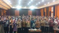 Pj. Gubernur foto bersama stakeholder BRIDA Jatim dalam Penganugerahan INOTEK Award. (sby2) - BRIDA Jatim dan Pj. Gubenur Apresiasi INOTEK Award 2024