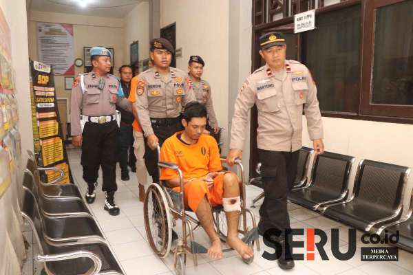 Polisi amankan pelaku beserta barang buktinya. (Seru.co.id/ams) - Operasi Asta Cita, Polres Trenggalek Ungkap 9 Kasus Peredaran Narkotika