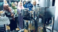 Program Inovokasi Polinema dukung efektivitas produksi keju mozzarella KUB Mustarika Jaya Makmur. (ist) - Inovokasi Polinema Dukung Efektivitas Produksi Keju Mozzarella KUB Mustarika Jaya Makmur