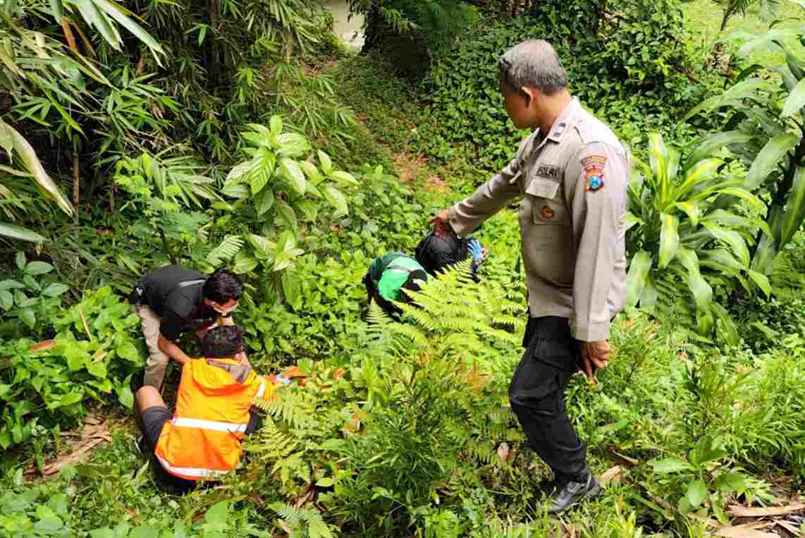 Mayat Laki-laki Tanpa Identitas Ditemukan di Bantaran Sungai Bango