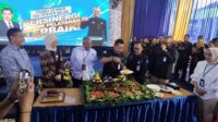 Dirut Beserta Jajaran Berikan Kado HUT Emas Perumda Tugu Tirta
