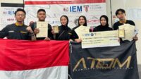 Tim ATOM Adhyareswara dengan membawa penghargaan. (ist) - Tim ATOM Adhyareswara UB Raih Prestasi Internasional di Chem-E Car Malaysia 2024