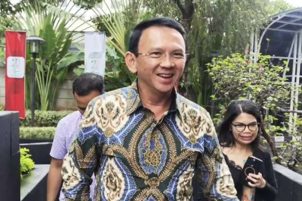 Ahok saat memenuhi panggilan KPK. (ist) - Ahok Penuhi Panggilan KPK Terkait Kasus Korupsi LNG