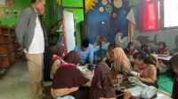 Atap SD Sidomojo Ambrol, KBM Dilakukan di Perpustakaan Sekolah