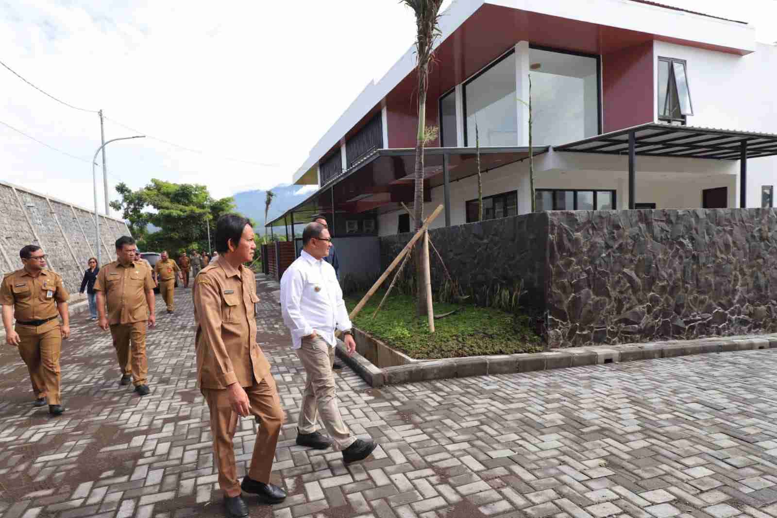 Pemkot Batu Bangun Sembilan Unit Rumah Negara di Kelurahan Sisir