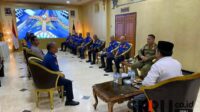 Audiensi Damkar dan Bupati Jember, Hendy Siswanto. (Seru.co.id/amb) - Damkar Audiensi dengan Bupati Hendy, Keluhkan Hidran di Jember yang Mayoritas Tak Berfungsi