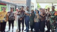 Babinsa Sukun hadiri pengukuhan Pengurus LPM Kelurahan Karangbesuki. (ist) - Babinsa Sukun Hadiri Pengukuhan Pengurus LPM Kelurahan Karangbesuki