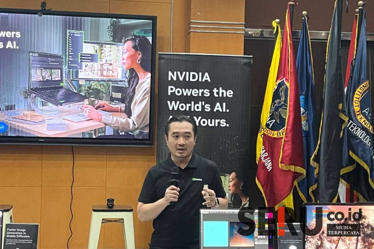 Consumer Business Lead NVIDIA Indonesia, Adrian Lesmono, sedang memberikan sambutan. (ska) - Dorong Inovasi Digital, NVIDIA Kenalkan GeForce RTX AI PC di Malang