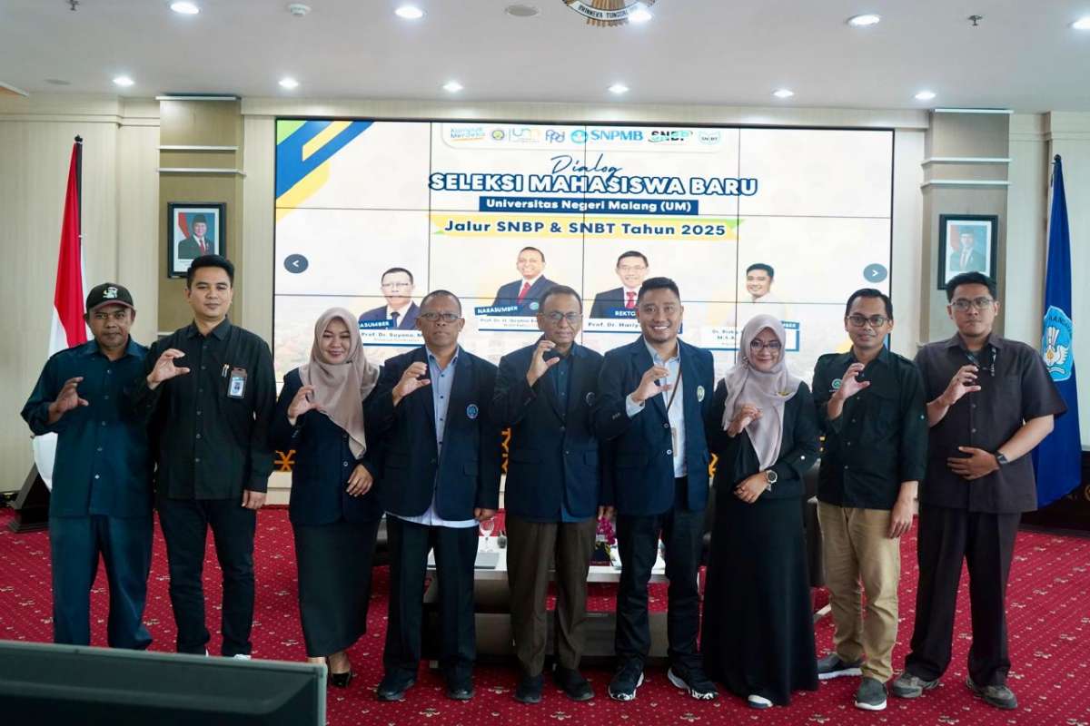 Foto bersama acara sosialisasi dan promosi. (ist) - UM Sosialisasi SNPMB 2025, Daya Tampung 12.656 Mahasiswa Baru