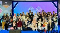 Foto bersama dengan seluruh tamu yang hadir. (ws12) - Bayiku.id Luncurkan Motif Produk Terbaru, Kolaborasi Spesial untuk Pasar Filipina