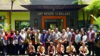 Foto bersama siswa SMP Negeri 10 Kota Malang. (Seru.co.id/pro) - Pendidikan Inklusif Jarik Ma’Siti Kota Malang Tembus Nominasi UNPSA 2025