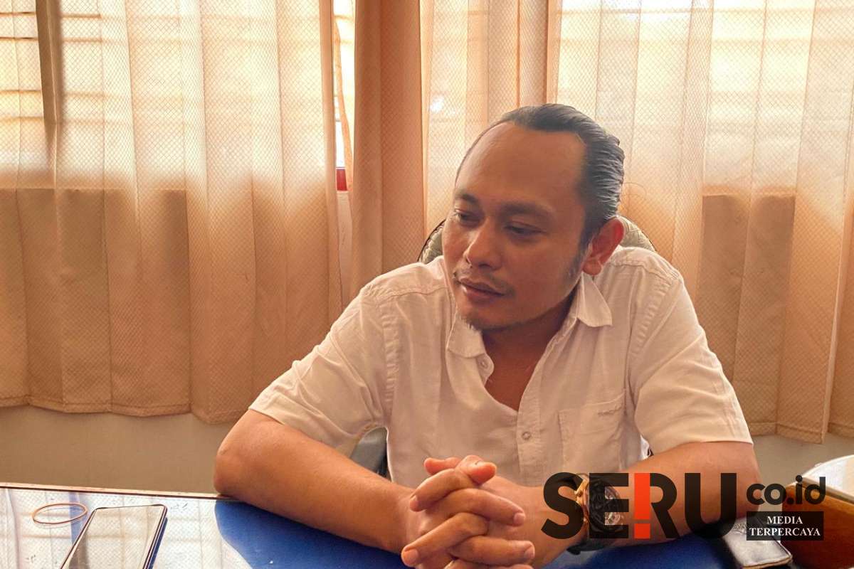 Hendra Wahyudi Kordinator Divisi Teknis Penyelenggaraan. (Seru.co.id/rio) - Penetapan Bupati dan Wakil Bupati Terpilih Dilaksanakan Besok