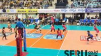 Jakarta Electric PLN intens menyerang Gresik Petrokimia Pupuk Indonesia. (rhd) - Janji Menang Kandang, Jakarta Electric PLN Lumat Gresik Petrokimia Pupuk Indonesia 3-0