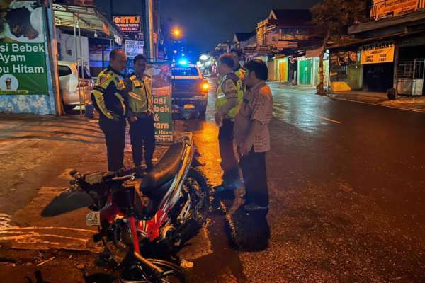 Kendaraan yang terlibat kecelakaan. (ist) - Niat Hati Putar Balik, Dua Sepeda Motor Alami Kecelakaan