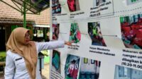 Kepala SDN Lowokwaru 03, Anis Yuniati, sedang menjelaskan SOP Program MBG. (ist) - SDN Lowokwaru 03 Siap Mulai Program MBG, Fokus pada Kesehatan dan Kolaborasi