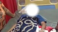 Kondisi korban saat dirawat di Puskesmas pasca mengalami dugaan perundungan. (ist) - Bocah 12 Tahun di Jember Diduga Jadi Korban Perundungan hingga Dicekoki Pil Koplo