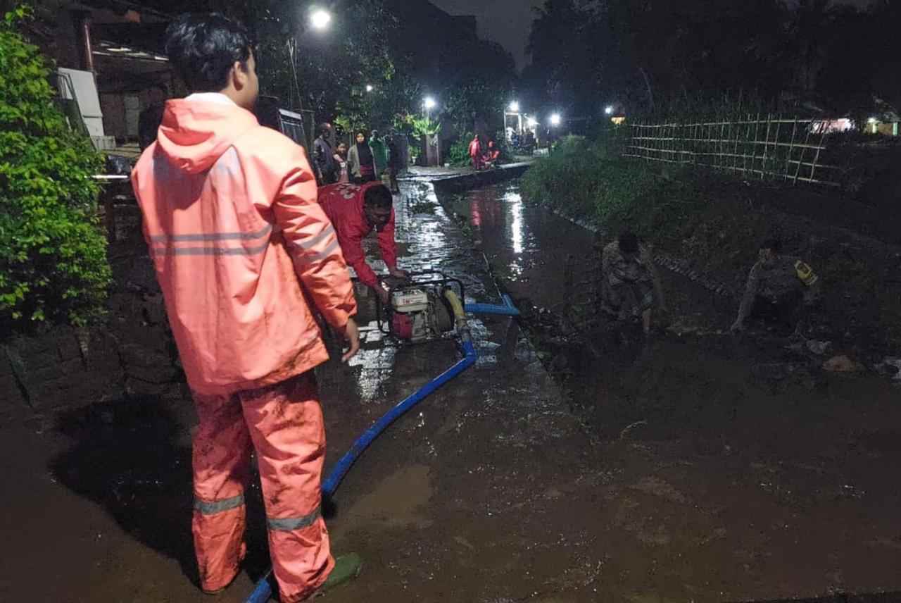 Cuaca Ekstrem, Sejumlah Rumah Warga di Kecamatan Pakis Diterjang Banjir
