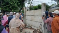 Konflik Perum GSI dan PT Agra Paripurna Memanas, Warga Bongkar Paksa Pagar Beton