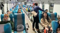Penumpang Kereta Api di Siap 9 Jember. (Seru.co.id/rio) - Masa Nataru 2024/2025 Daop 9 Jember Layani Ratusan Ribu Penumpang KA