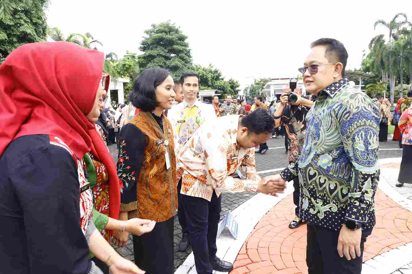 Pj. Gubernur Jatim Dorong ASN Untuk Menyambut Kebijakan 2025