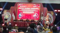 Sidang pleno terbuka penetapan pasangan Bupati dan Wakil Bupati terpilih di Balai Pertemuan Bhagawanta Bhari, Kamis (9/1/2025) - KPU Kabupaten Kediri Tetapkan Pasangan Dhito-Ulfa sebagai Bupati dan Wakil Bupati Terpilih 2025-2030