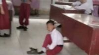 Siswa SD di Medan Dihukum Duduk di Lantai karena Tunggakan SPP, Guru Diskorsing