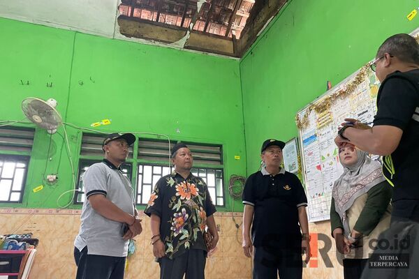 Sidak Atap Ambrol SD Sidomojo, Kepala Dispendik Sidoarjo: Faktor Usia Bangunan