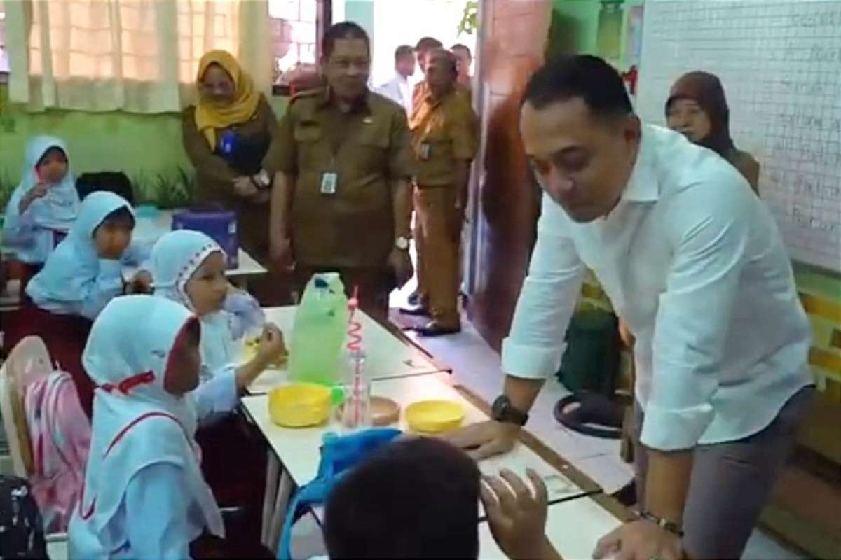 Uji coba makan bergizi gratis tahun 2024. (ist) - Program Makan Bergizi Gratis di Surabaya Ditunda Pekan Depan