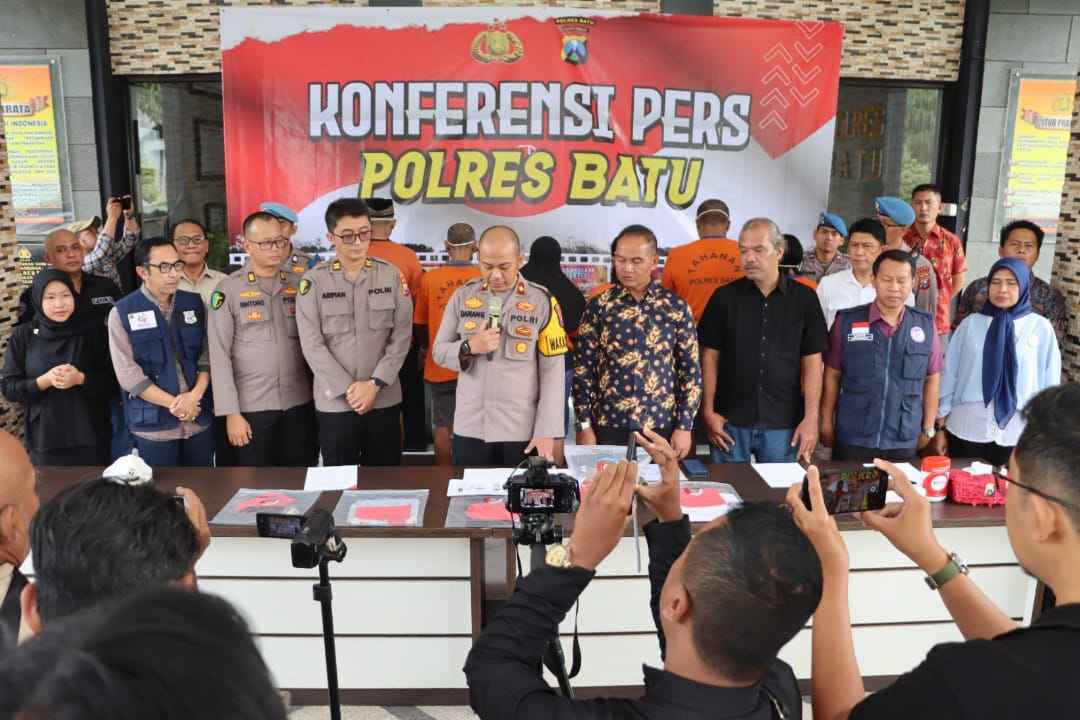 Pelaku Jaringan Perdagangan Bayi Di Kota Batu Menggunakan Media Facebook